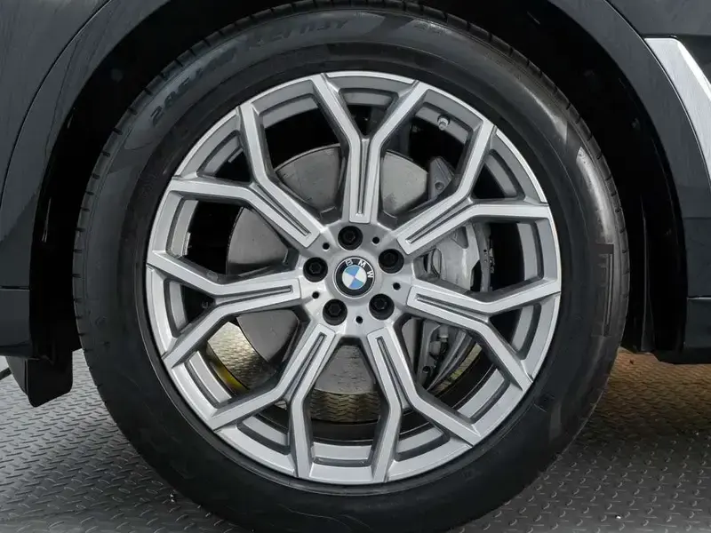 2022 BMW X7 с пробегом 49 600 км