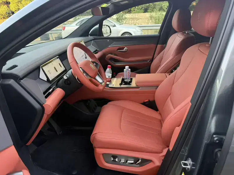 2025 BYD Tang L с пробегом 1 000 км