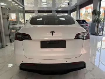 2021 Tesla Model Y с пробегом 130 000 км