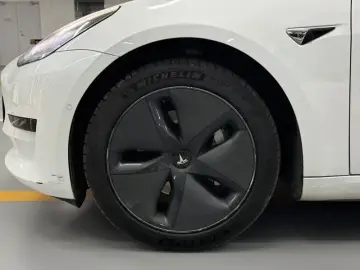 2019 Tesla Model 3 с пробегом 68 900 км