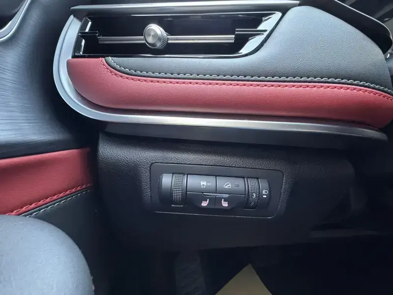 2023 Chery Tiggo 7 с пробегом 9 000 км