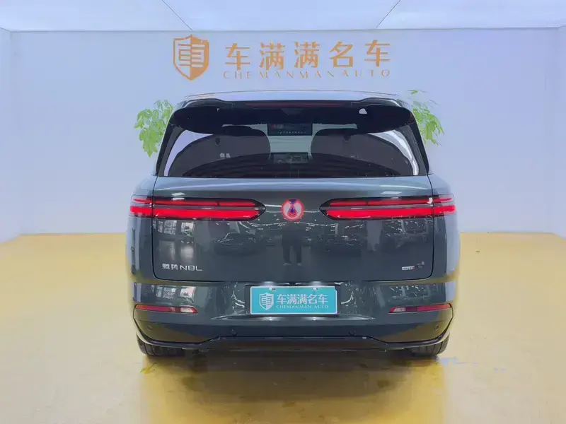 2025 Denza N8L с пробегом 12 000 км