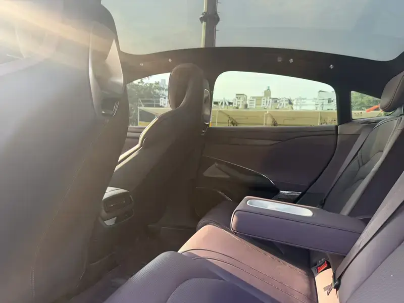 2024 Xiaomi SU7 с пробегом 25 000 км