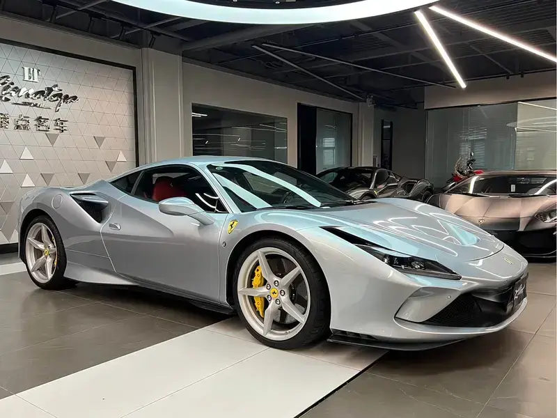 2019 Ferrari F8 с пробегом 17 000 км