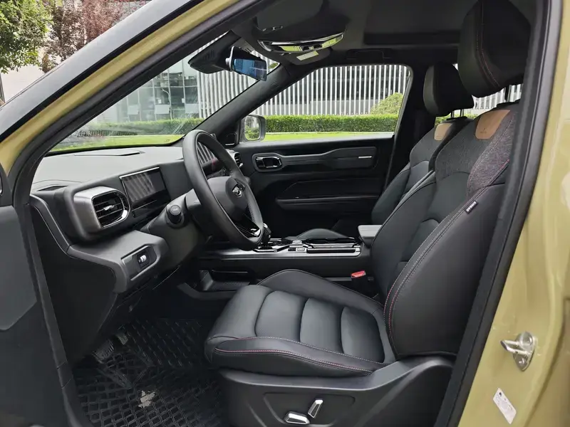 2025 Geely Cowboy с пробегом 15 000 км