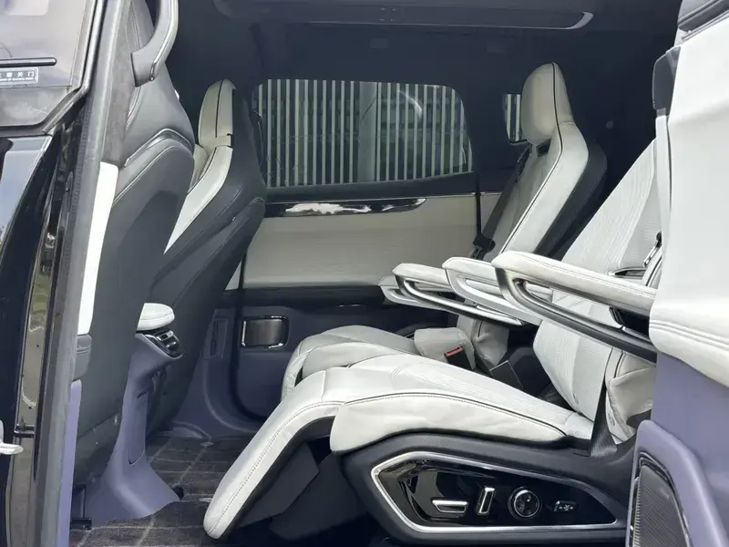 2021 HiPhi X с пробегом 68 000 км