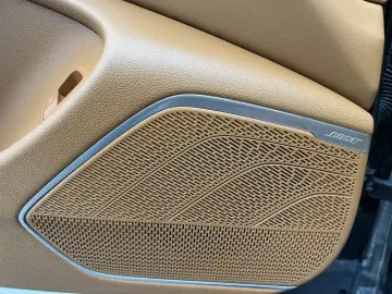 2024 Hongqi H9 с пробегом 26 000 км