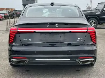 2023 Hongqi H5 с пробегом 48 000 км