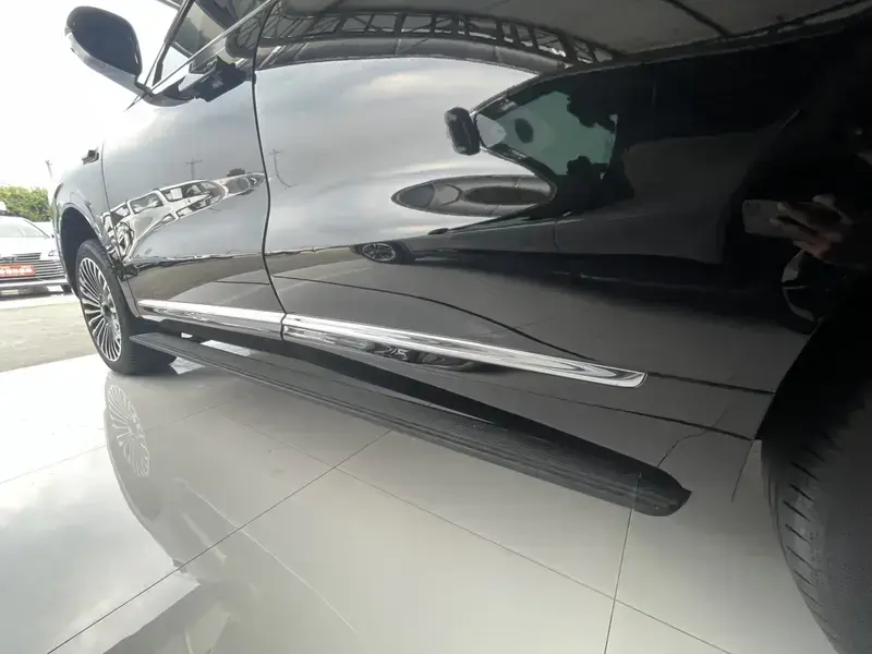 2026 IM Motors (Zhiji) LS9 с пробегом 14 000 км