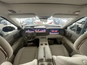 2026 IM Motors (Zhiji) LS9 с пробегом 14 000 км