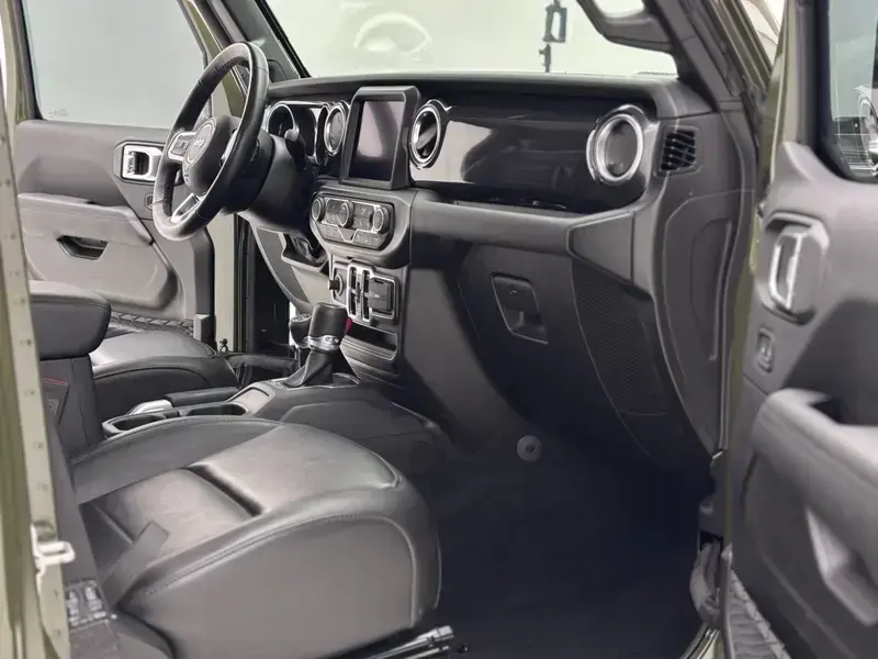 2022 Jeep Wrangler с пробегом 54 000 км