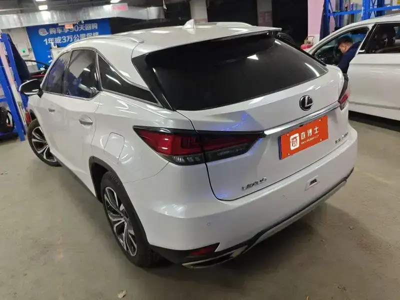 2020 Lexus RX с пробегом 45 000 км
